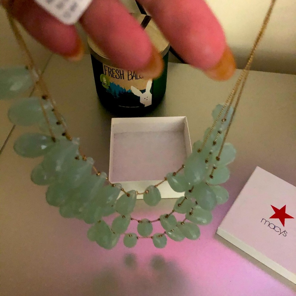 💕Fashion Necklace - triple strand - BNWT - green